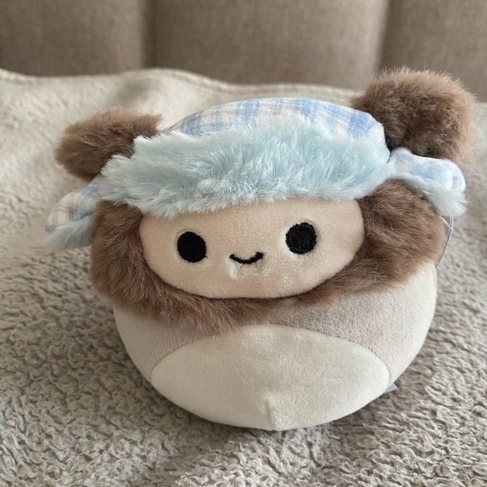 Squishmellow Plushy Dray NWT